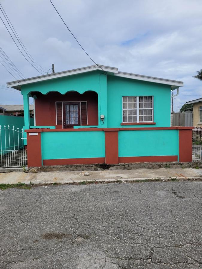 Kensington Oval- 2 Bed 1 Bath Villa Bridgetown Exterior photo